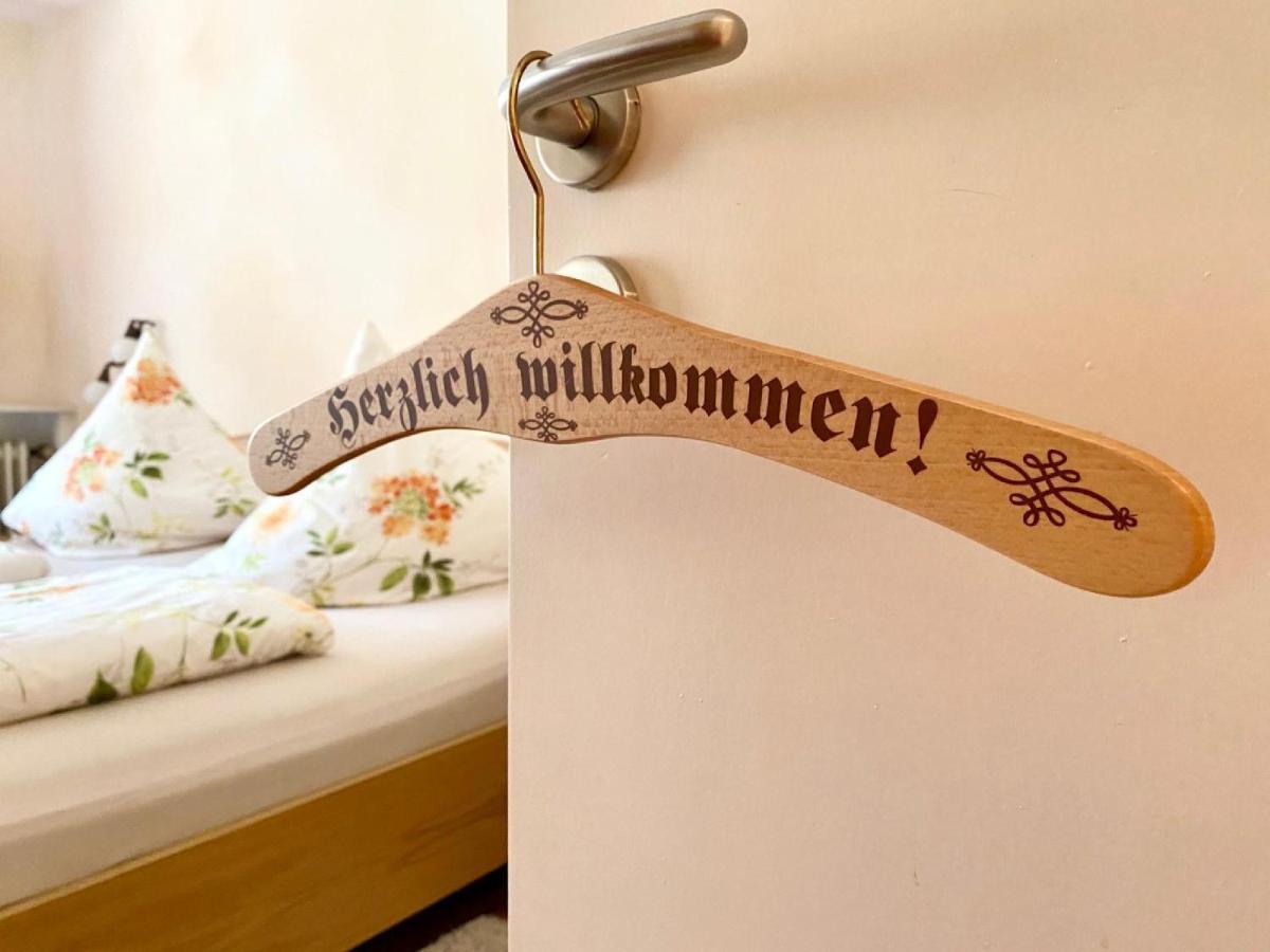 Gaestehaus Am Eichbach シュランベルク エクステリア 写真
